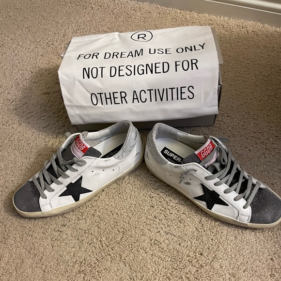 Brand new Golden Goose shoes. Never worn - Picture 2 of 6